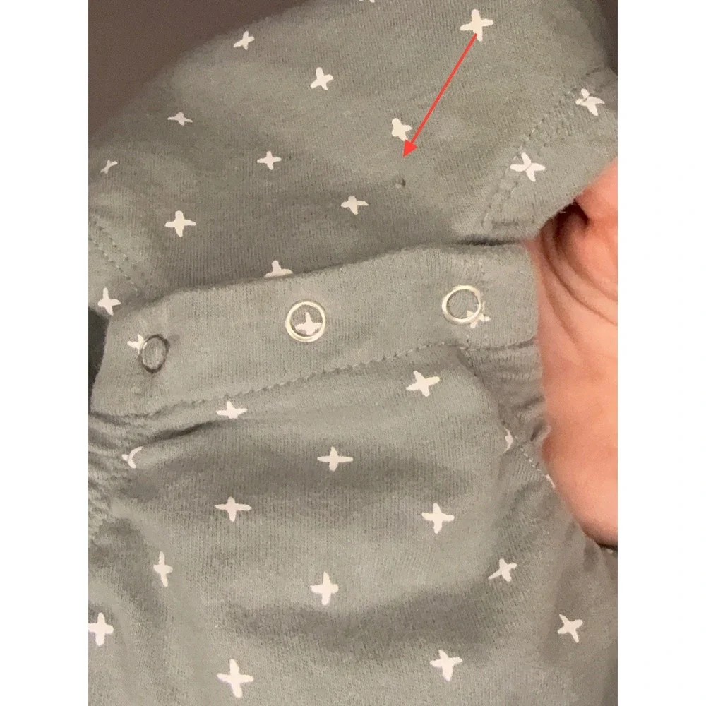 Quincy Mae Cross Print Sleeveless Romper Grey 6-12M [Good Used]